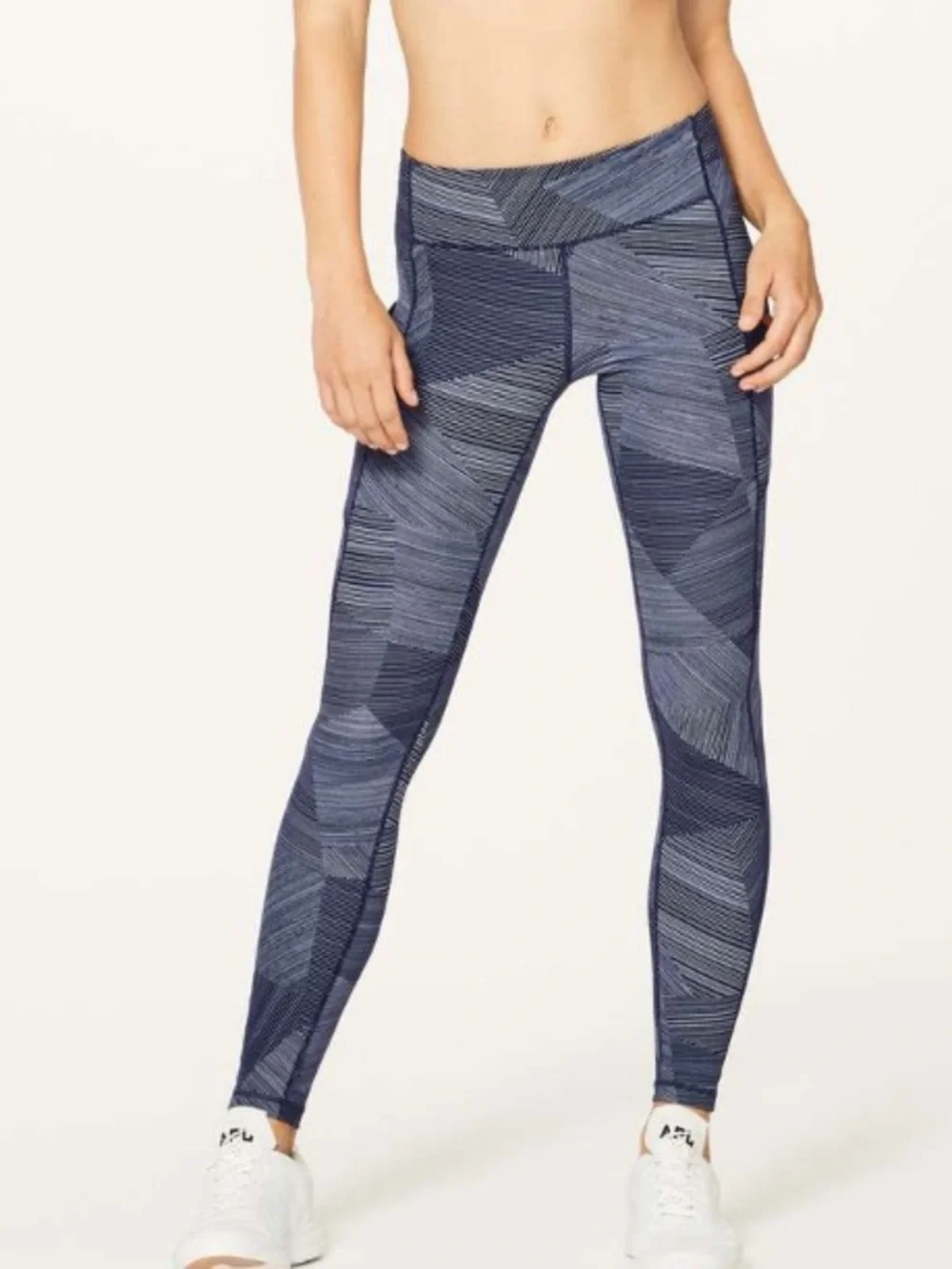 LIKE NEW Lululemon Women’s Speed Up Tight *Full-On Luxtreme 28